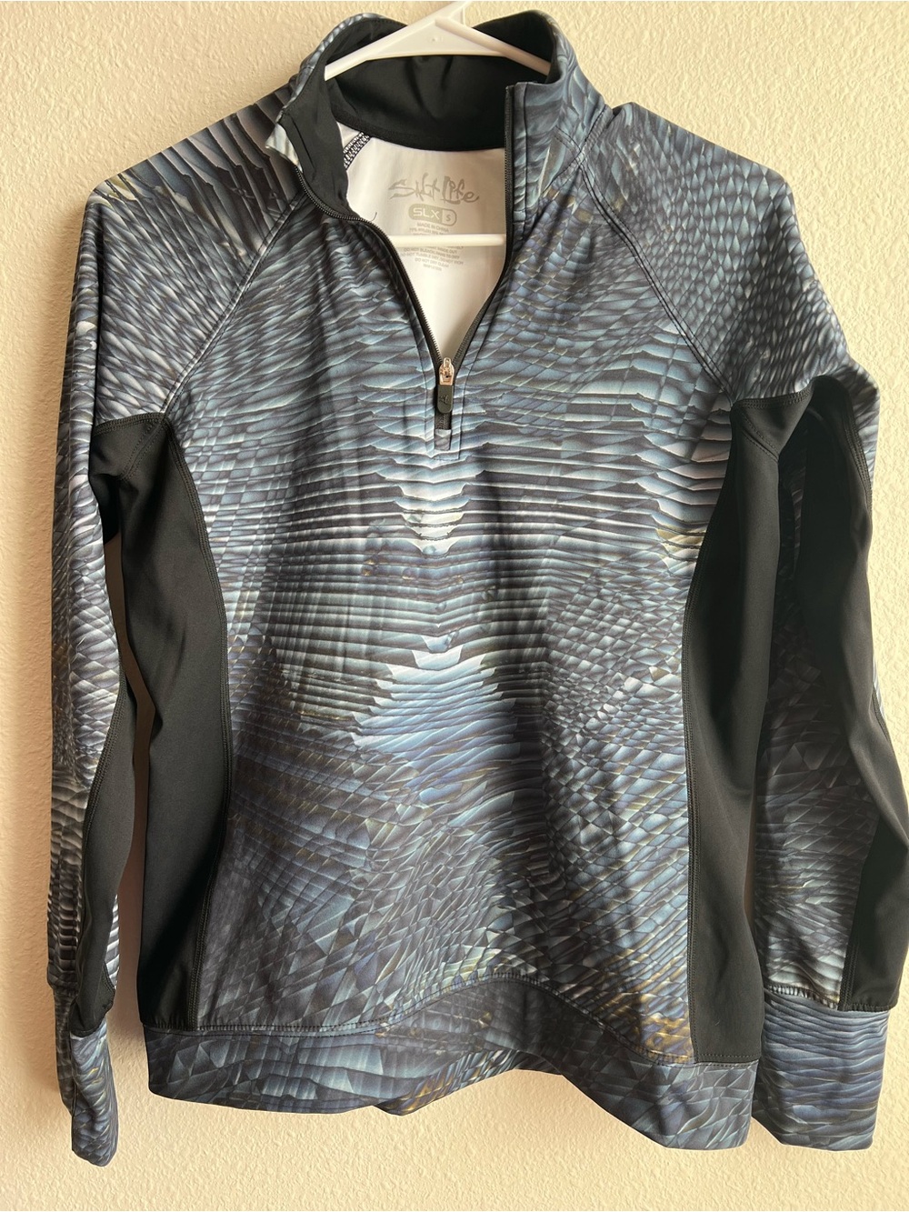 Salt Life Men’s Blue and Black Zip-Up Performance Jacket